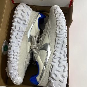 Nike OVERBREAK  light Bone size 10.5